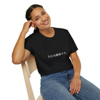 "それは秘密です。」(That's a Secret) Minimal Japanese Text T-Shirt